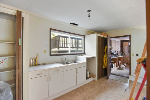 mar_4915 at 4938 Laurel Avenue, Sechelt District, Sunshine Coast