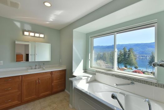 6274-fairway-avenue-sechelt-district-sunshine-coast-17 at 6274 Fairway Avenue, Sechelt District, Sunshine Coast