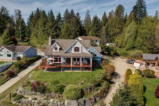 6373-n-gale-avenue-sechelt-district-sunshine-coast-02 at 6373 N Gale Avenue, Sechelt District, Sunshine Coast