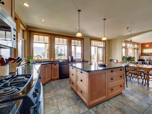 6373-n-gale-avenue-sechelt-district-sunshine-coast-04 at 6373 N Gale Avenue, Sechelt District, Sunshine Coast