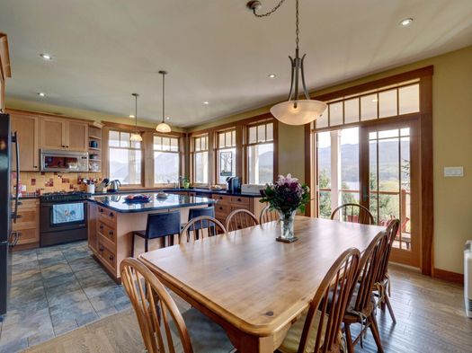 6373-n-gale-avenue-sechelt-district-sunshine-coast-08 at 6373 N Gale Avenue, Sechelt District, Sunshine Coast