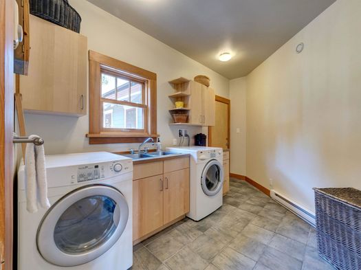 6373-n-gale-avenue-sechelt-district-sunshine-coast-14 at 6373 N Gale Avenue, Sechelt District, Sunshine Coast