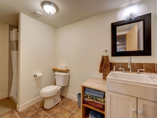 6373-n-gale-avenue-sechelt-district-sunshine-coast-24 at 6373 N Gale Avenue, Sechelt District, Sunshine Coast