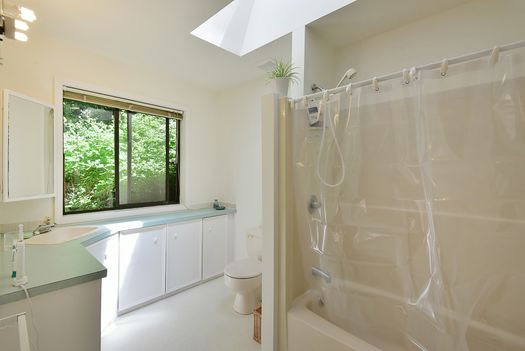 mar_6482 at 1533 Park Avenue, Roberts Creek, Sunshine Coast