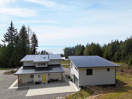 1122-firburn-road-roberts-creek-sunshine-coast-02 at 1122 Firburn Road, Roberts Creek, Sunshine Coast