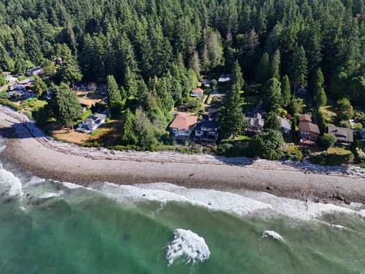 2757-lower-road-roberts-creek-sunshine-coast-37 at 2755-2757 Lower Road, Roberts Creek, Sunshine Coast