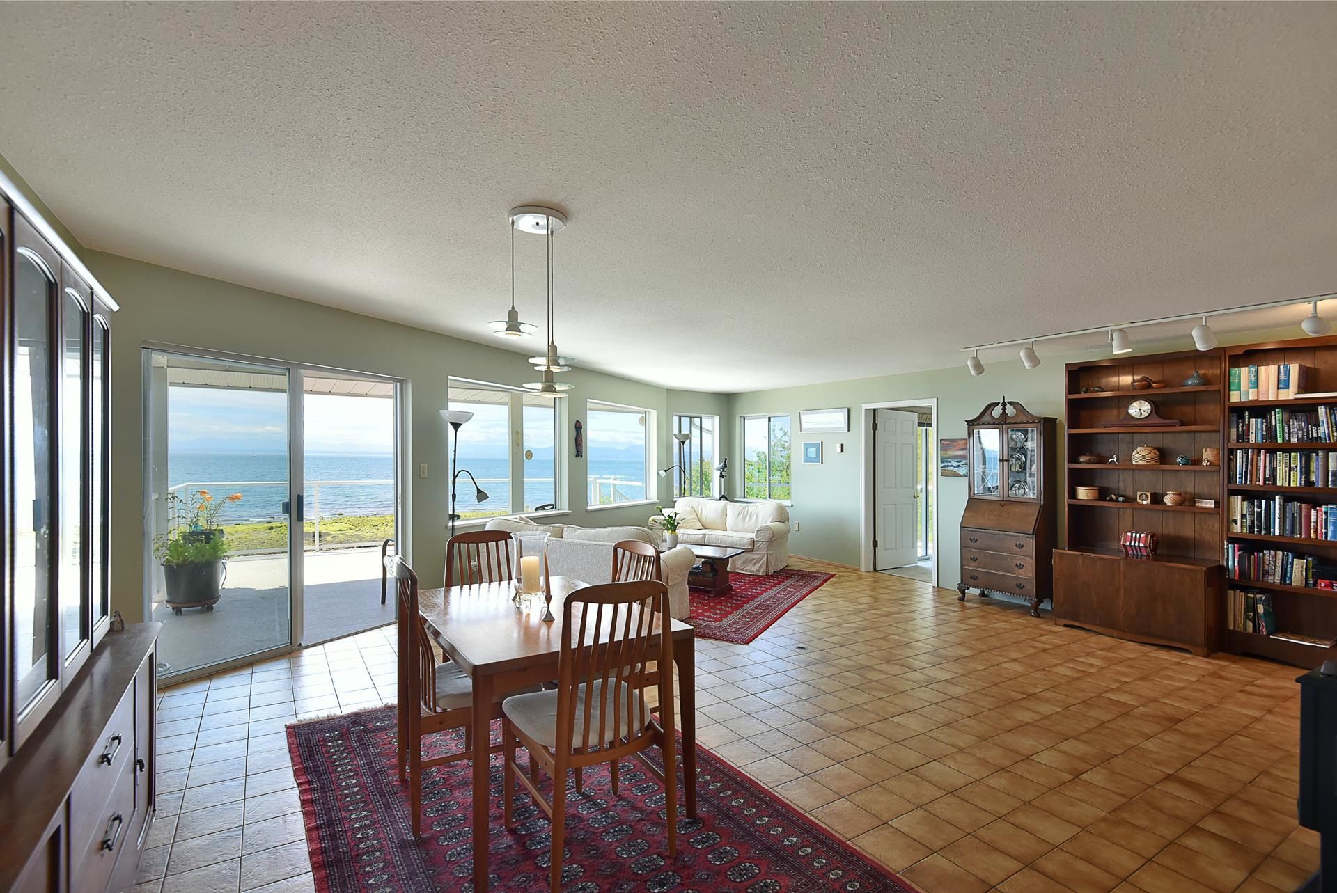 2755-2757 Lower Road, Roberts Creek, Sunshine Coast  by Ali Khan - Sunshine Coast Real Estate 2755-2757 Lower Road, Roberts Creek, Sunshine Coast