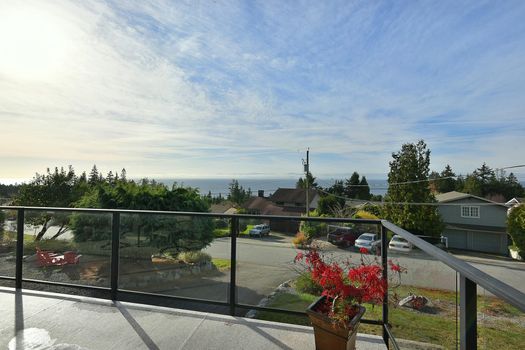 4926-laurel-avenue-sechelt-district-sunshine-coast-05 at 4926 Laurel Avenue, Sechelt District, Sunshine Coast