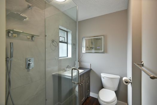 4926-laurel-avenue-sechelt-district-sunshine-coast-19 at 4926 Laurel Avenue, Sechelt District, Sunshine Coast