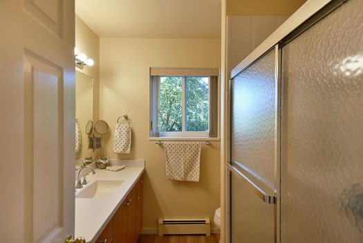 6502-sunshine-coast-highway-sechelt-district-sunshine-coast-18 at 6502 Sunshine Coast Highway, Sechelt District, Sunshine Coast