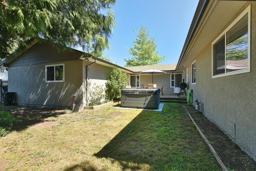 5784-medusa-street-sechelt-district-sunshine-coast-20 at 5784 Medusa Street, Sechelt District, Sunshine Coast