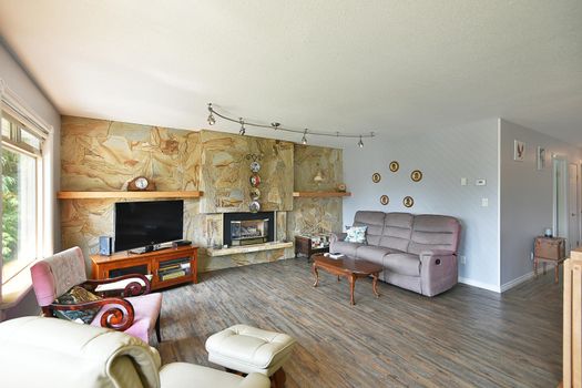6450-jasper-road-sechelt-district-sunshine-coast-02 at 6450 Jasper Road, Sechelt District, Sunshine Coast