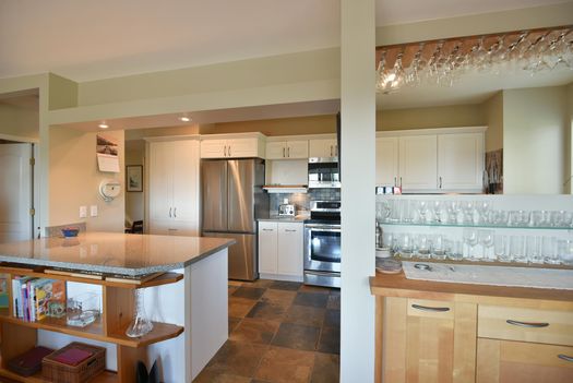 5780-trail-avenue-sechelt-district-sunshine-coast-05 at 301 - 5780 Trail Avenue, Sechelt District, Sunshine Coast