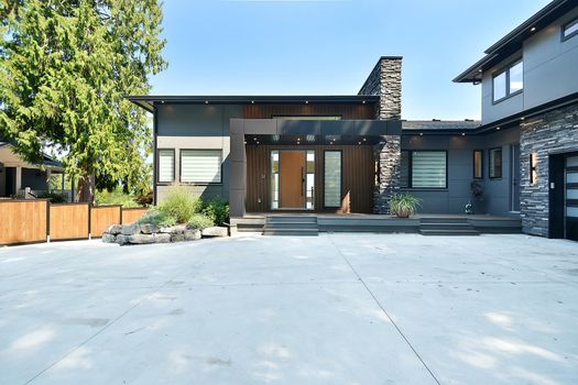 6555-n-gale-avenue-sechelt-district-sunshine-coast-02 at 6555 N Gale Avenue, Sechelt District, Sunshine Coast