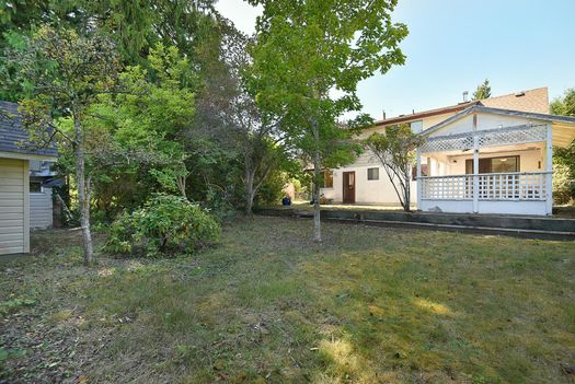 5749-surf-circle-sechelt-district-sunshine-coast-22 at 5749 Surf Circle, Sechelt District, Sunshine Coast