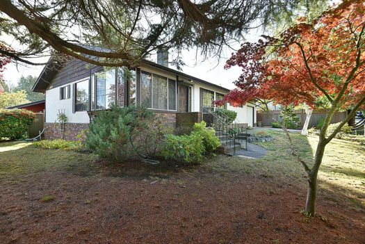 5619-trail-avenue-sechelt-district-sunshine-coast-13 at 5619 Trail Avenue, Sechelt District, Sunshine Coast
