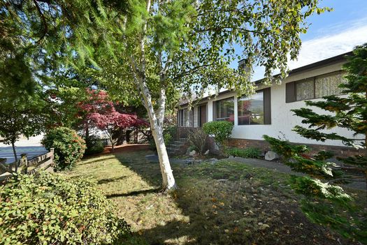5619-trail-avenue-sechelt-district-sunshine-coast-14 at 5619 Trail Avenue, Sechelt District, Sunshine Coast