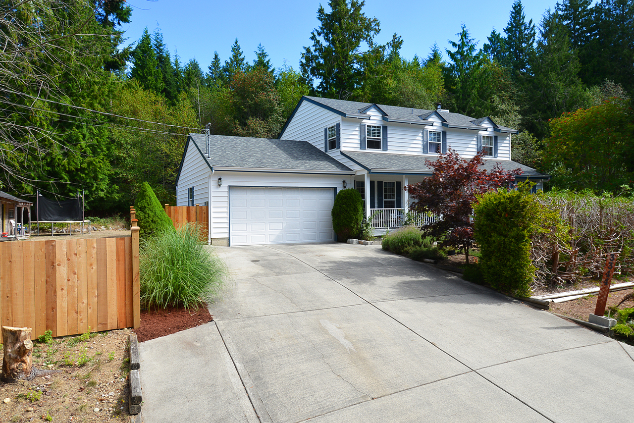 3344  Road, Roberts Creek, Sunshine Coast  by Ali Khan - Sunshine Coast Real Estate 3344  Road, Roberts Creek, Sunshine Coast