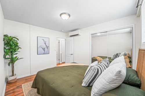 19 at 3037 Hinano Street, Honolulu