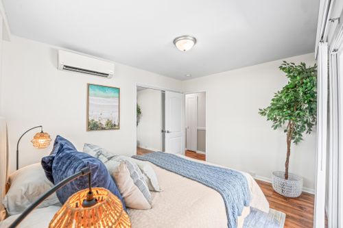 21 at 3037 Hinano Street, Honolulu