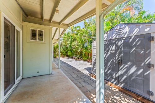 29 at 3037 Hinano Street, Honolulu