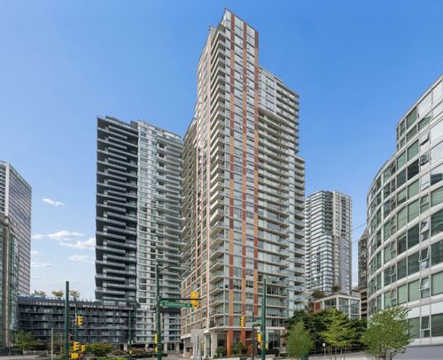 1-web-or-mls-902-1351-continental-st_001 at 902 - 1351 Continental Street, Downtown VW, Vancouver West