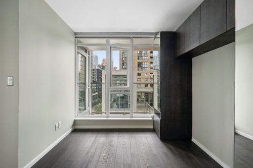 16-web-or-mls-902-1351-continental-st_016 at 902 - 1351 Continental Street, Downtown VW, Vancouver West