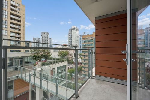 22-web-or-mls-902-1351-continental-st_022 at 902 - 1351 Continental Street, Downtown VW, Vancouver West