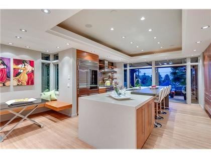 V1068411_F01_94 at 2525 Bellevue Ave, Dundarave, West Vancouver