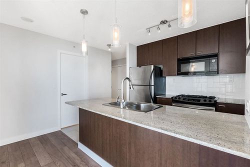 7063-hall-avenue-highgate-burnaby-south-07 at 2207 - 7063 Hall Avenue, Highgate, Burnaby South