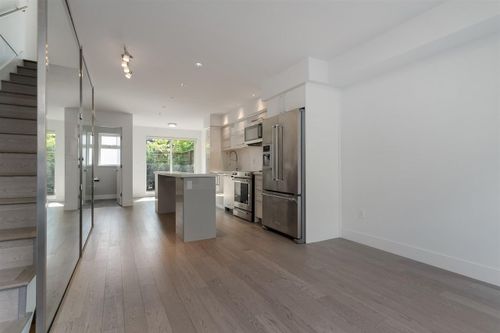 2358-western-avenue-central-lonsdale-north-vancouver-04 at 17 - 2358 Western Avenue, Central Lonsdale, North Vancouver 2358-western-avenue-central-lonsdale-north-vancouver-04 at 17 - 2358 Western Avenue, Central Lonsdale, North Vancouver