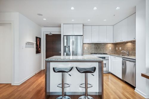 1005-beach-avenue-west-end-vw-vancouver-west-03 at 605 - 1005 Beach Avenue, West End VW, Vancouver West