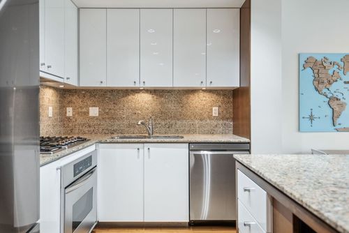 1005-beach-avenue-west-end-vw-vancouver-west-05 at 605 - 1005 Beach Avenue, West End VW, Vancouver West