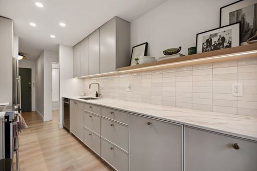 3080-lonsdale-avenue-upper-lonsdale-north-vancouver-09 at 209 - 3080 Lonsdale Avenue, Upper Lonsdale, North Vancouver