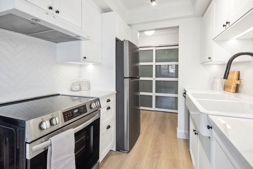 3080-lonsdale-avenue-upper-lonsdale-north-vancouver-05 at 208 - 3080 Lonsdale Avenue, Upper Lonsdale, North Vancouver