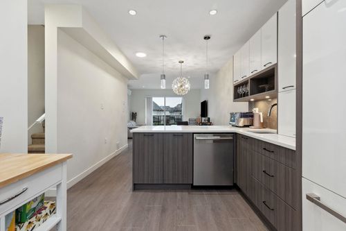 9800-granville-avenue-mclennan-north-richmond-05 at 1 - 9800 Granville Avenue, McLennan North, Richmond