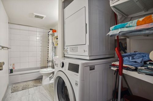 2110-cornwall-avenue-kitsilano-vancouver-west-12 at 201 - 2110 Cornwall Avenue, Kitsilano, Vancouver West