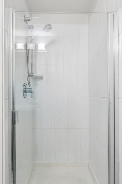 159-w-22nd-street-central-lonsdale-north-vancouver-22 at 107 - 159 W 22nd Street, Central Lonsdale, North Vancouver