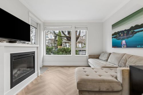 159-w-22nd-street-central-lonsdale-north-vancouver-05 at 107 - 159 W 22nd Street, Central Lonsdale, North Vancouver