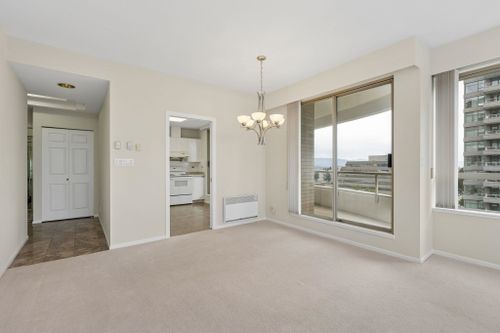 4830-bennett-street-metrotown-burnaby-south-08 at 802 - 4830 Bennett Street, Metrotown, Burnaby South