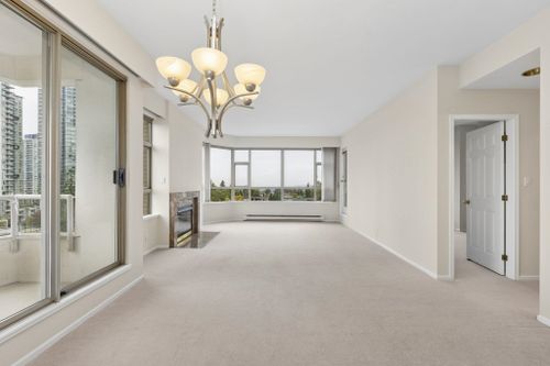 4830-bennett-street-metrotown-burnaby-south-14 at 802 - 4830 Bennett Street, Metrotown, Burnaby South