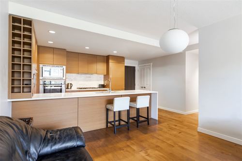 5868-agronomy-road-university-vw-vancouver-west-04 at 303 - 5868 Agronomy Road, University VW, Vancouver West