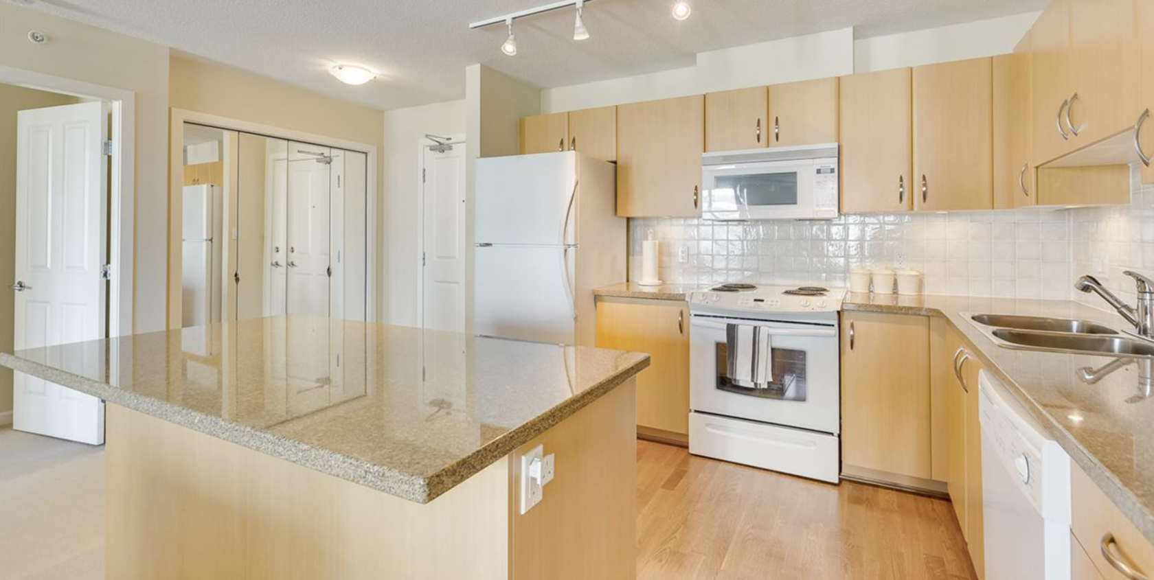 1004 - 720 Hamilton, Uptown NW, New Westminster photo number 1