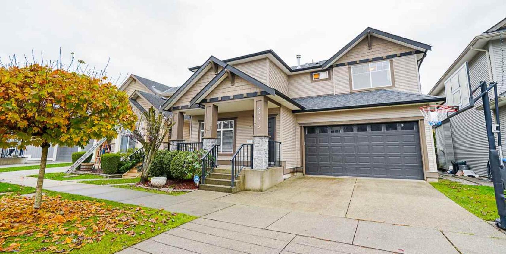 6225 167b Street photo number 1