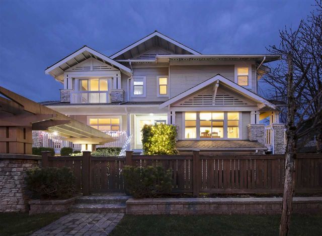 262544020 at 55 - 7179 201 Street