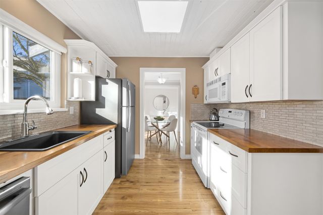 11255-harrison-street-east-central-maple-ridge-03 at 124 - 11255 Harrison Street, East Central, Maple Ridge