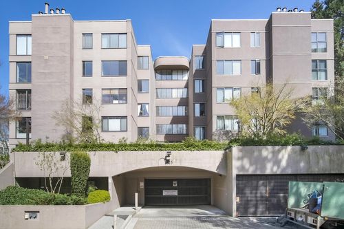 2848333 at 219 E 8th Street, Central Lonsdale, North Vancouver