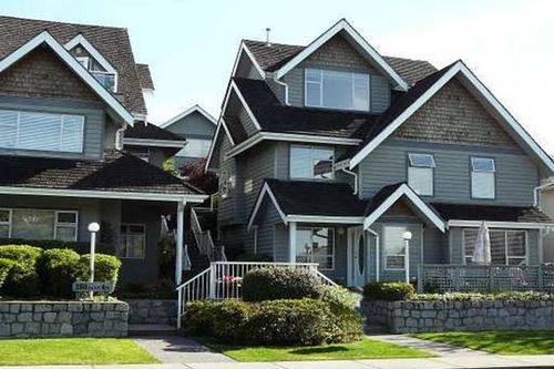 2e1a80d2ab0144a8e20fa63f46a3c0ff at 260 E 4th Street, Lower Lonsdale, North Vancouver