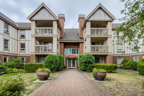 1381744 at 843 22nd Street, Dundarave, West Vancouver