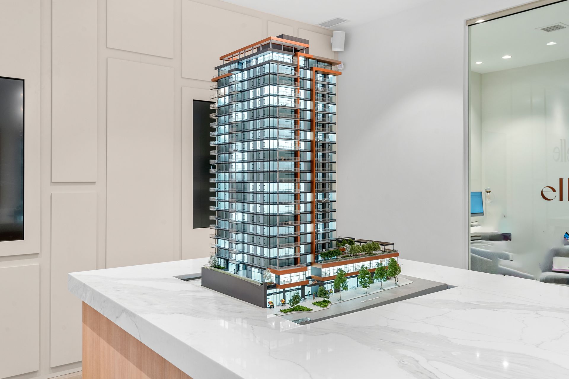 Elle - _a735628-edit